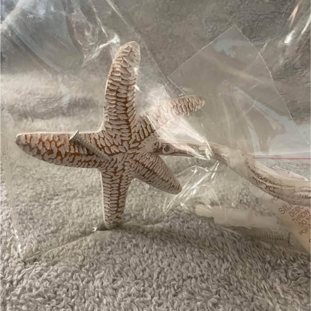 Starfish Toilet Tissue Holder - Cream - Picture 5 of 6